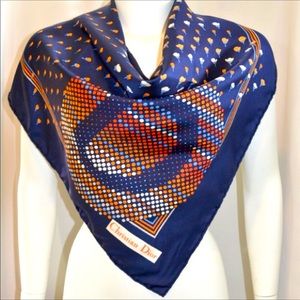 🧣Christian Dior Silk Scarf 🧣